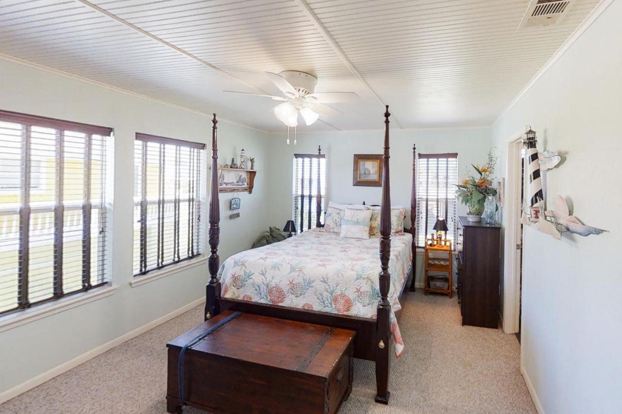 Escape From The Storm Villa Bolivar Peninsula Eksteriør billede